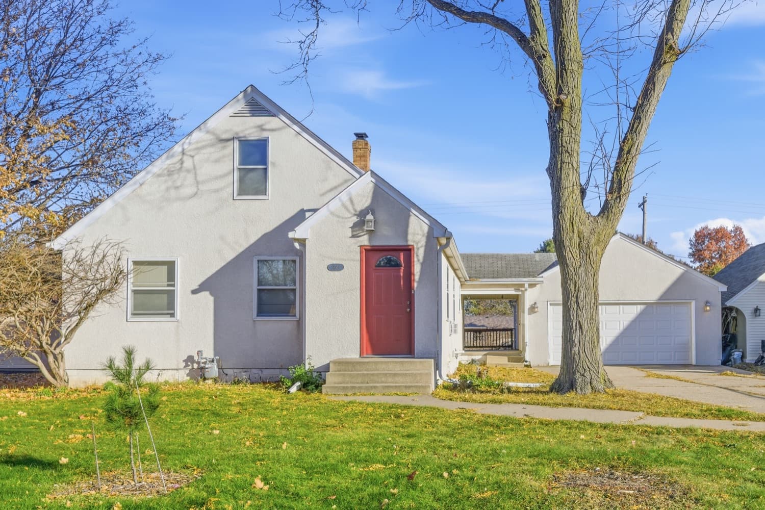 Single-family home in the Twin Cities south metro — the kind of home Alonté Alexander helps clients buy and sell in Inver Grove Heights